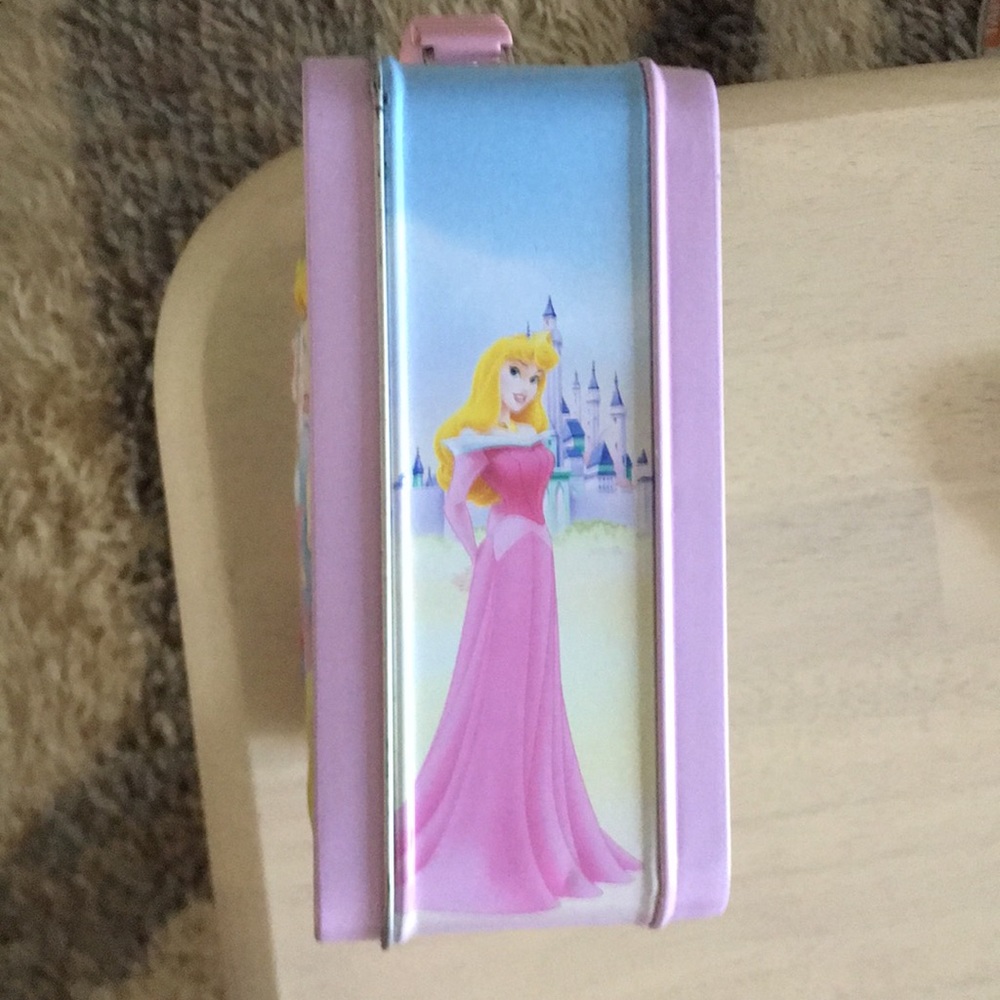 Disney Princess lunchbox - Picture 3 of 5